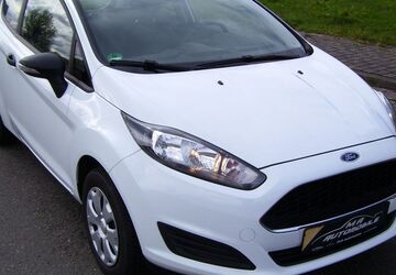 Ford Fiesta 75.000 km 6.799 &euro; Kandel 76870