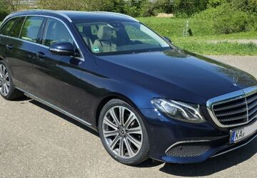 Mercedes-Benz E 300 246.000 km 17.000 &euro; Karlsruhe 76137