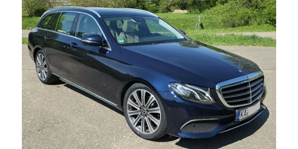 Mercedes-Benz E 300 246.000 km 17.000 &euro; Karlsruhe 76137
