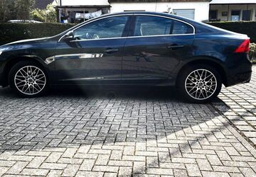 Volvo S60 120.300 km 10.490 &euro; Karlsruhe 76185