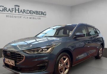 Ford Focus 9.900 km 25.980 &euro; Karlsruhe 76185