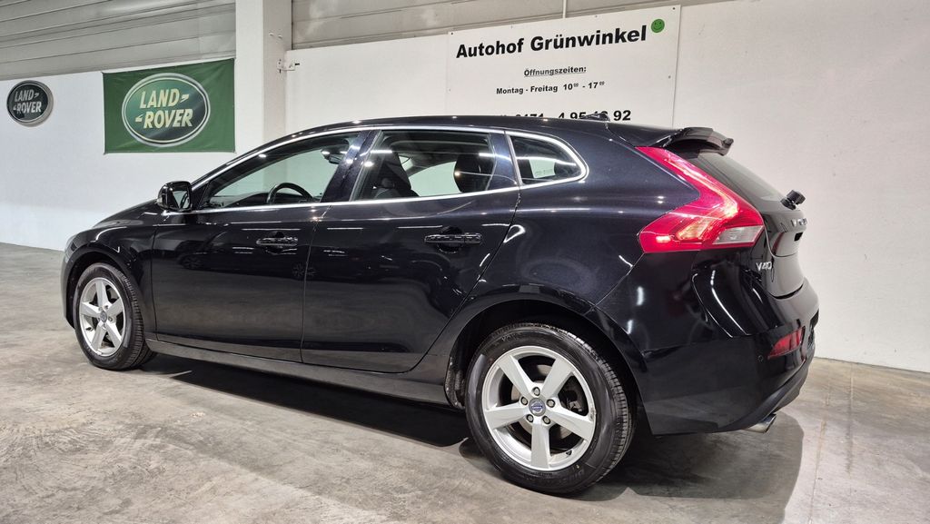 Volvo V40 98.000 km 12.000 &euro; Karlsruhe 76185