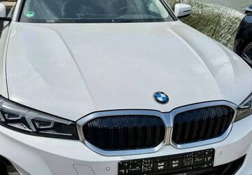 BMW 320 89.000 km 26.775 &euro; Karlsruhe 76149
