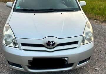 Toyota Corolla Verso 198.000 km 2.999 &euro; Bischweier 76476