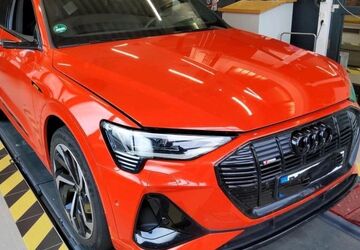 Audi e-tron 38.818 km 38.900 &euro; Ettlingen 76275
