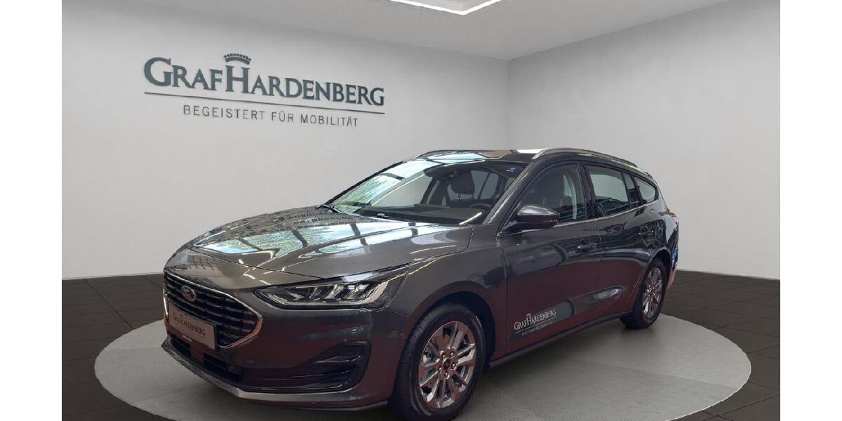 Ford Focus 9.900 km 25.980 &euro; Karlsruhe 76185