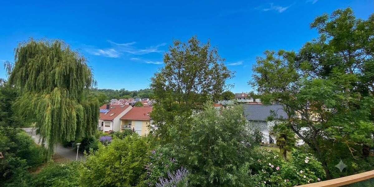 Etagenwohnung Bruchsal - 2 Zimmer, 81 m&sup2;, 1.800&euro; | Angebot:27129805