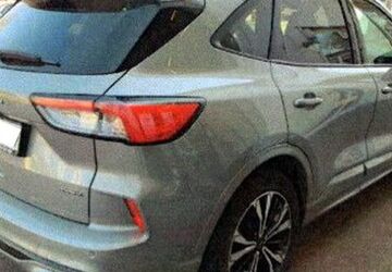 Ford Kuga 28.014 km 28.014 &euro; Ettlingen 76275