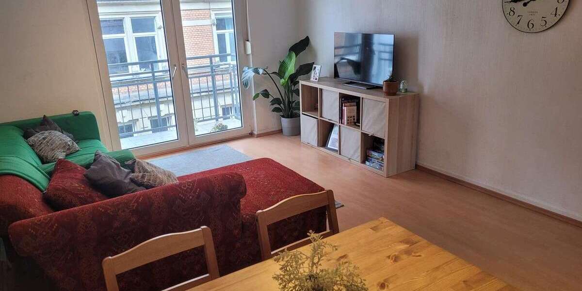 Etagenwohnung Karlsruhe Südstadt - 3 Zimmer, 96 m&sup2;, 1.240&euro; | Angebot:27320231