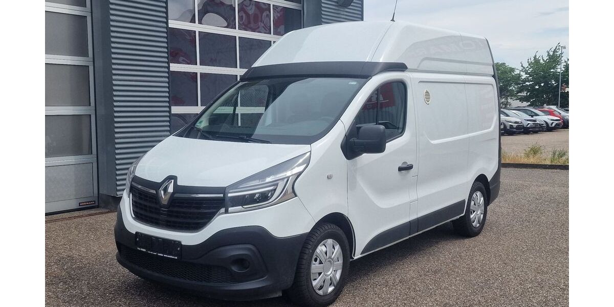 Renault Trafic 69.000 km 21.998 &euro; Landau 76829