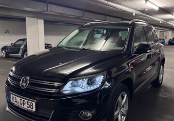 VW Tiguan 140.000 km 11.999 &euro; Karlsruhe 76137