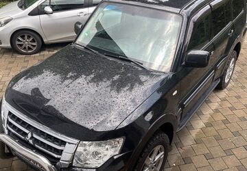 Mitsubishi Pajero 197.518 km 19.200 &euro; Karlsruhe 76185
