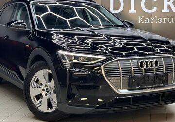 Audi e-tron 69.102 km 29.450 &euro; Karlsdorf-Neuthard 76689
