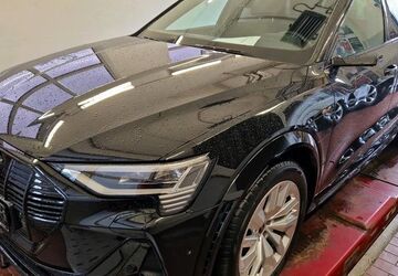 Audi e-tron 43.625 km 43.900 &euro; Ettlingen 76275