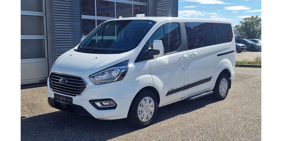 Ford Tourneo Custom 60.000 km 31.499 &euro; Landau 76829