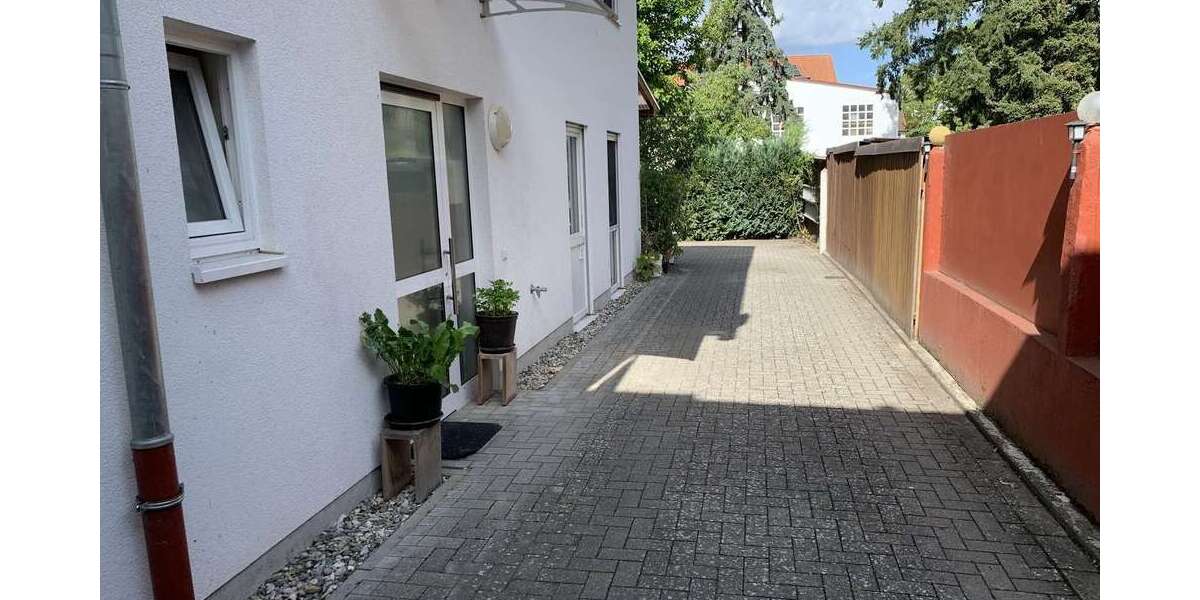 Etagenwohnung Karlsruhe Innenstadt-Ost - 2 Zimmer, 70 m&sup2;, 950&euro; | Angebot:27325665