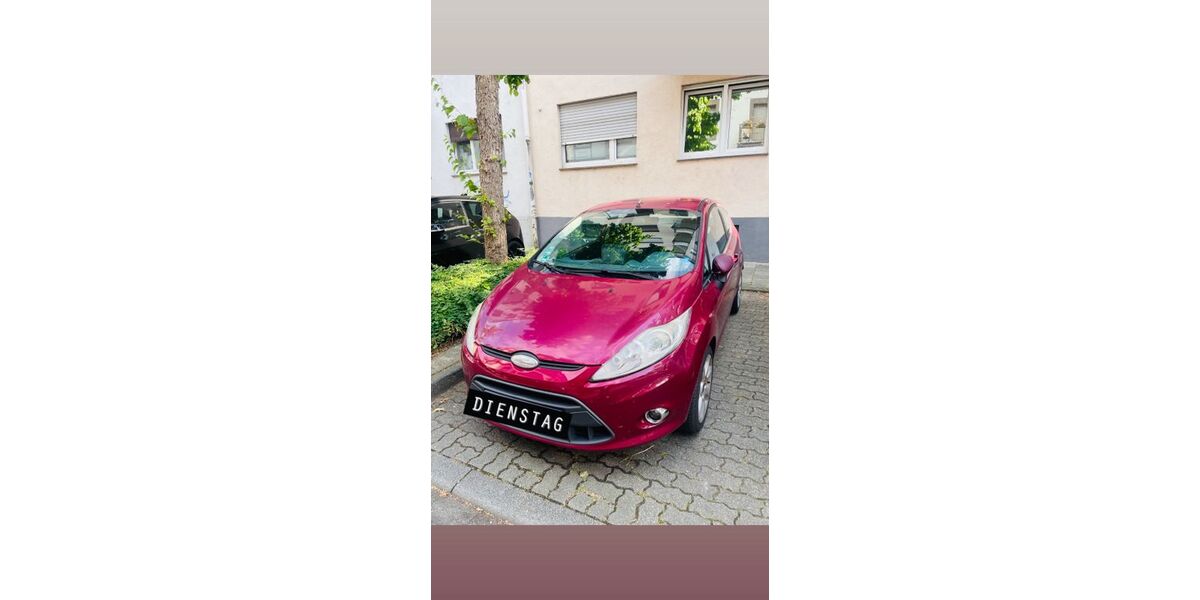 Ford Fiesta 175.000 km 2.300 &euro; Karlsruhe 76135